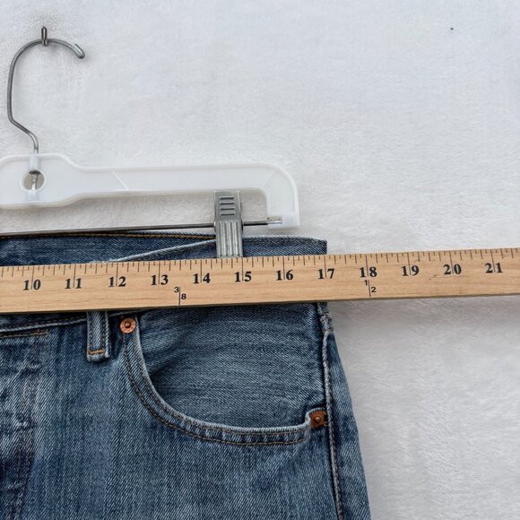 Levis 501 Jeans Mens 33x34 (33x30) Blue Original Fit Button Fly Straight Leg - Picture 5 of 13